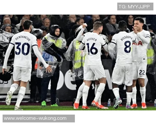 英媒称热刺可能在一月出售布伦南约翰逊伯恩茅斯和水晶宫有意加盟